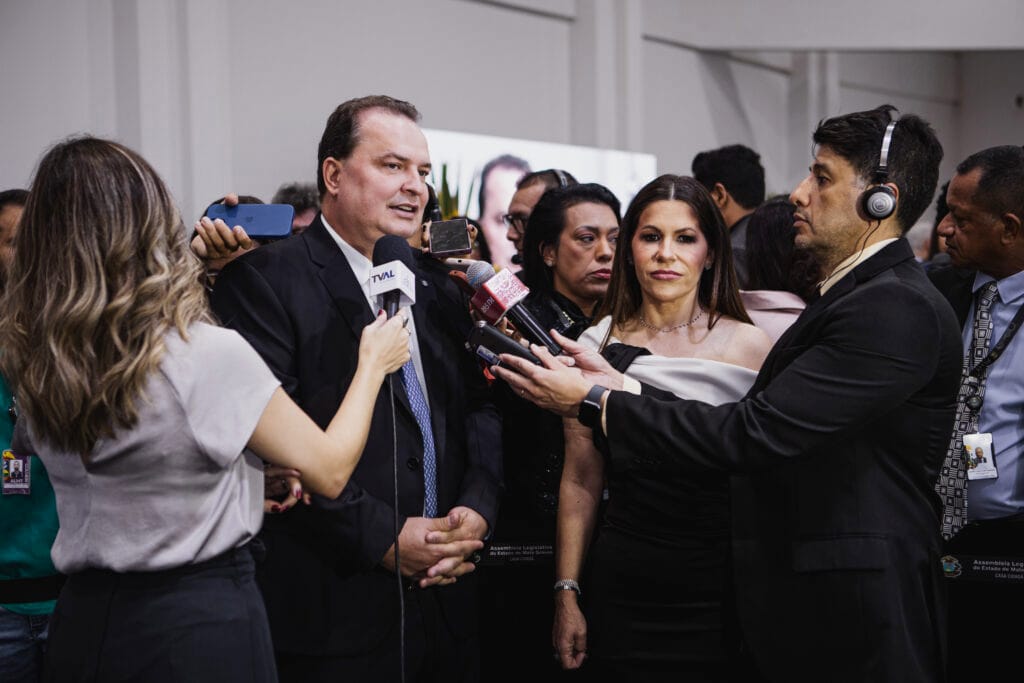 Max Russi encerra o ano com 33 leis sancionadas