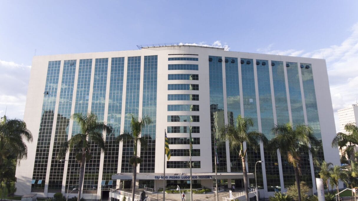 Governo de Goiás institui novo programa de negociação de dívidas