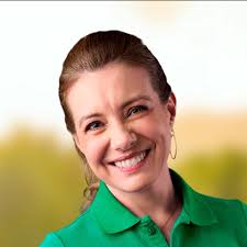 Flávia Moretti prefeita de Várzea Grande-MT acusa presidente da Câmara de articular sua cassação