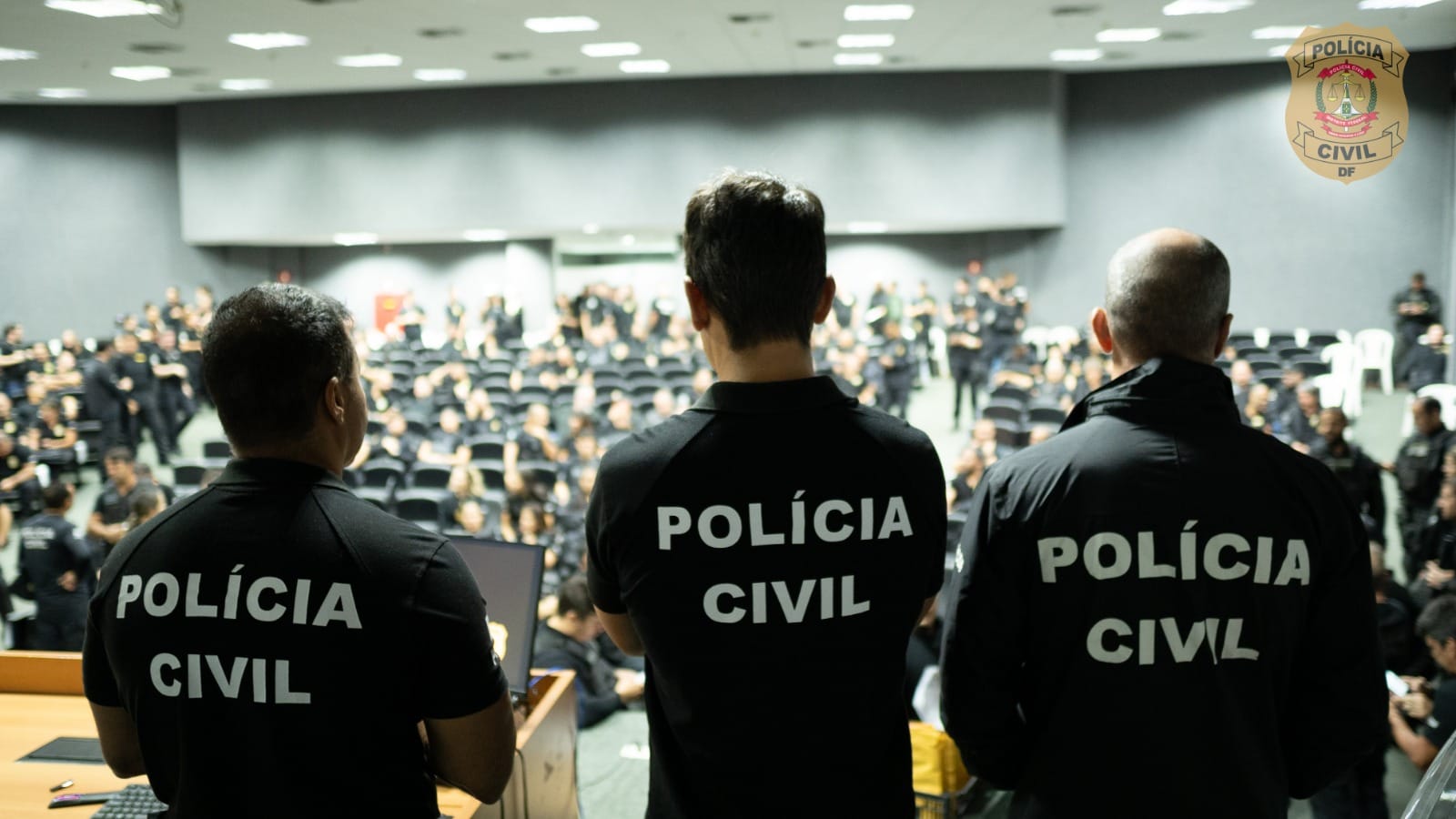 GDF nomeia 680 aprovados para o cargo de agente de polícia