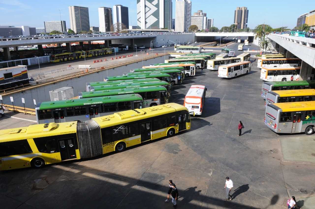 Linha de ônibus 103.4 vai ligar Rodoviária ao evento Verão R2, no Setor de Clubes Sul