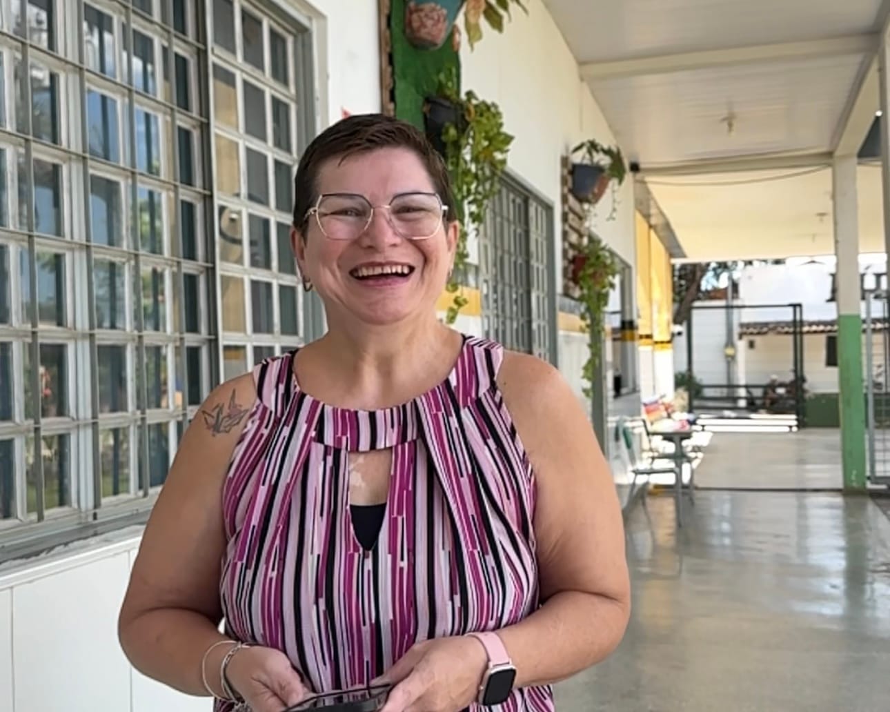 Escola de Cuiabá-MT tem 14 professores premiados com R$ 10 mil cada por avanços em Português e Matemática