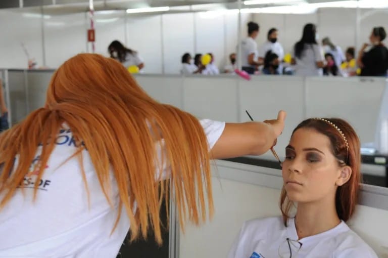 Projeto Jornada da Mulher Trabalhadora abre 210 vagas para qualificação profissional no DF