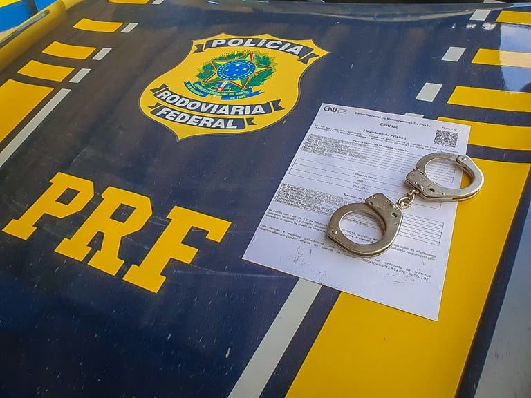 PRF prende foragido da justiça durante fiscalização em Rondonópolis