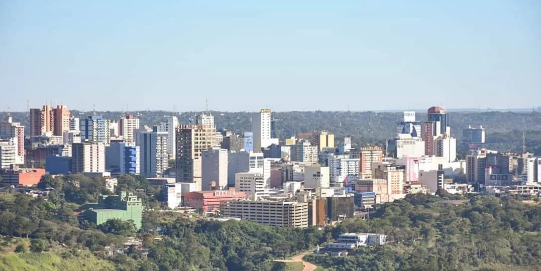 Empresas brasileiras atravessam fronteira e se instalam no Paraguai em busca de ambiente mais competitivo