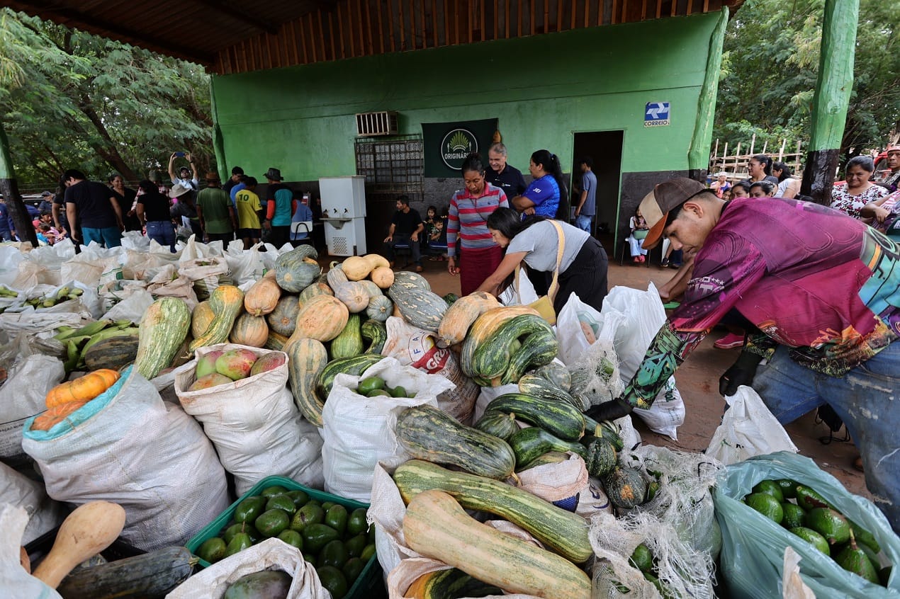 Prefeitura de Dourados-MS entrega mais 5 toneladas de alimentos às famílias da Reserva Indígena