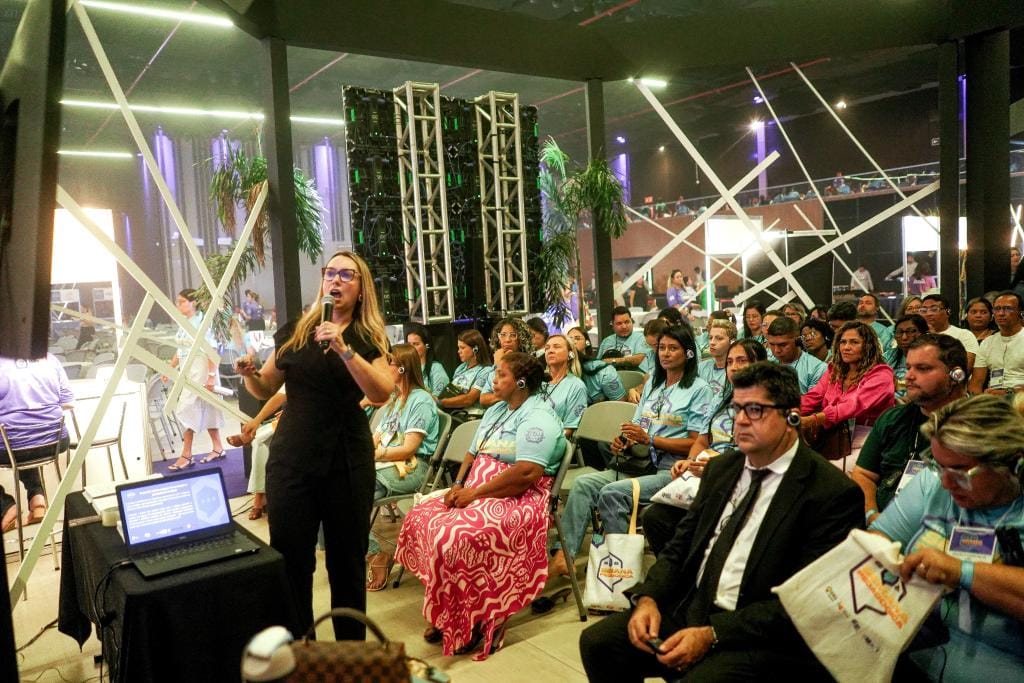 Oficina fortalece competências socioemocionais e prepara escolas para enfrentamento da violência contra mulher