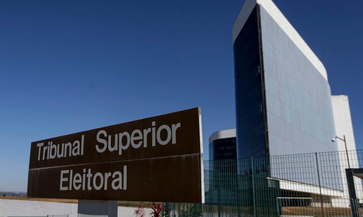 Desincompatibilização, convenção e mais: datas-chave do calendário eleitoral de 2026 no brasil