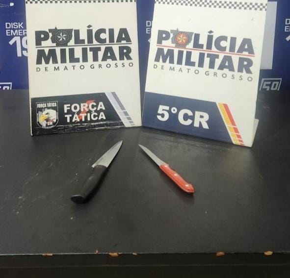 Força Tática prende mulher suspeita por tentativa de homicídio e apreende duas facas em Barra do Garças-MT