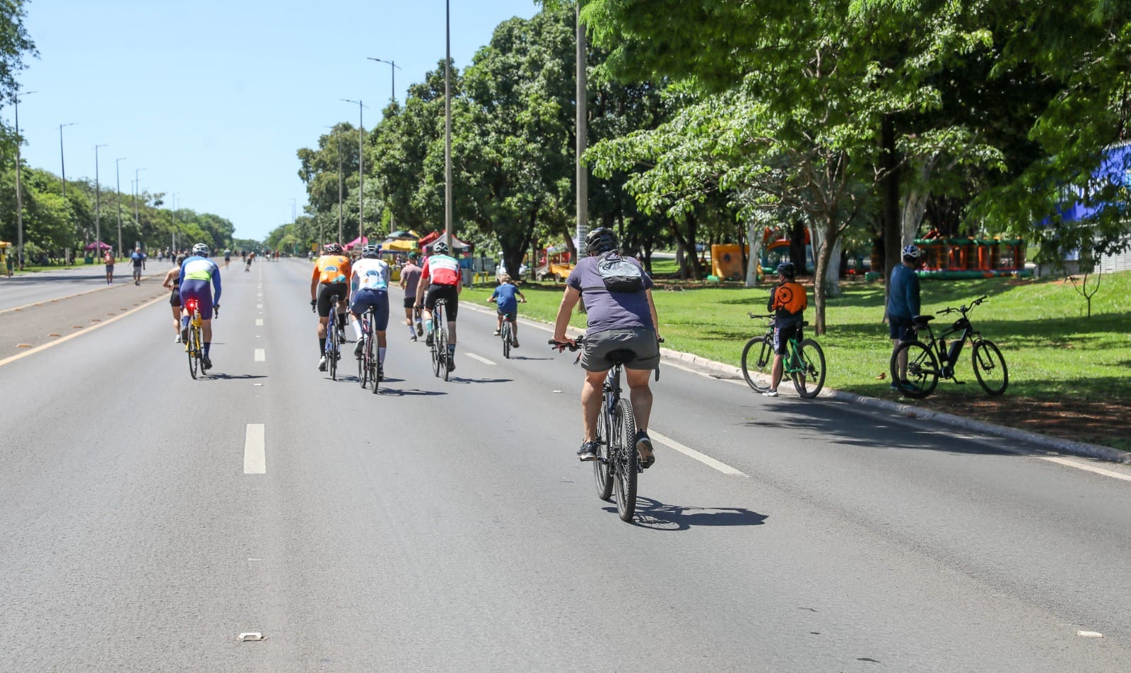 GDF lança Rota do Cicloturismo e miniguia para pedalar por Brasília