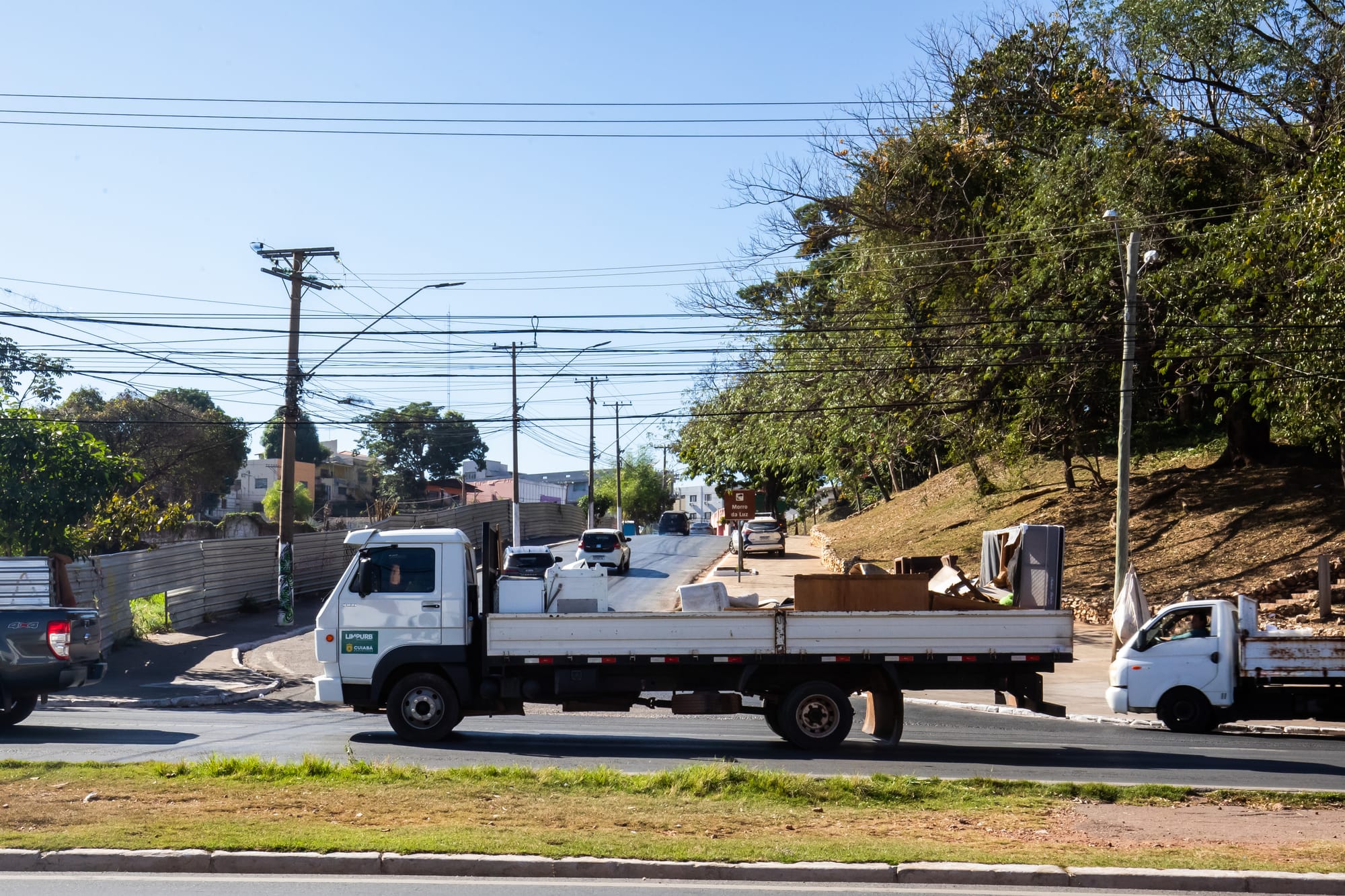 Prefeitura de Cuiabá-MT mantém operação Cata-treco com atendimento em seis bairros nesta semana