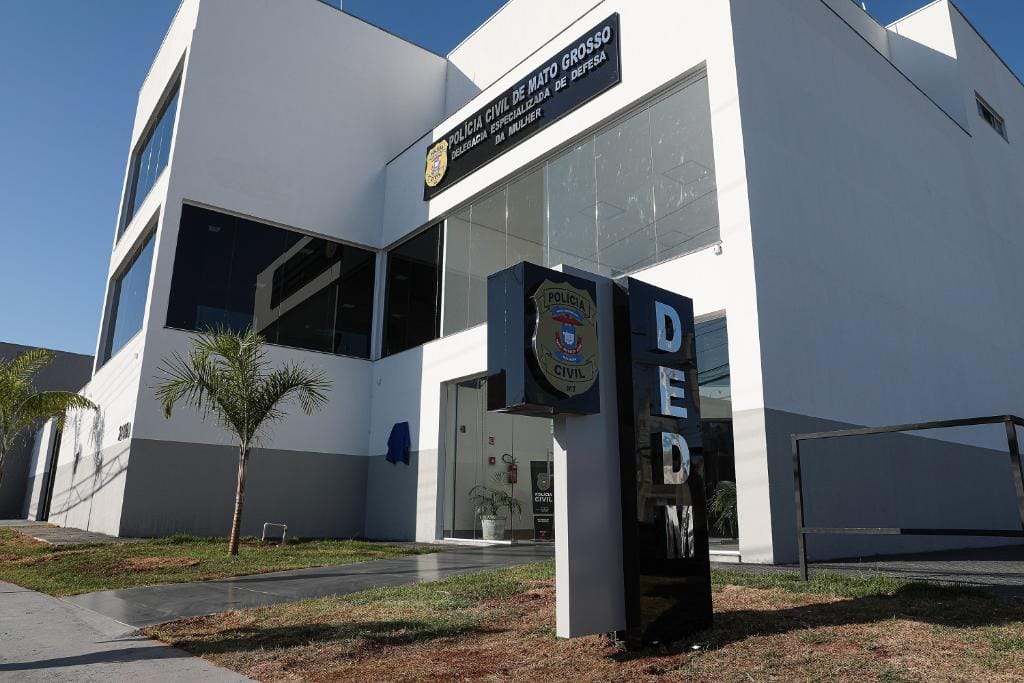 Polícia Civil prende quatro homens por violência doméstica em Cuiabá-MT