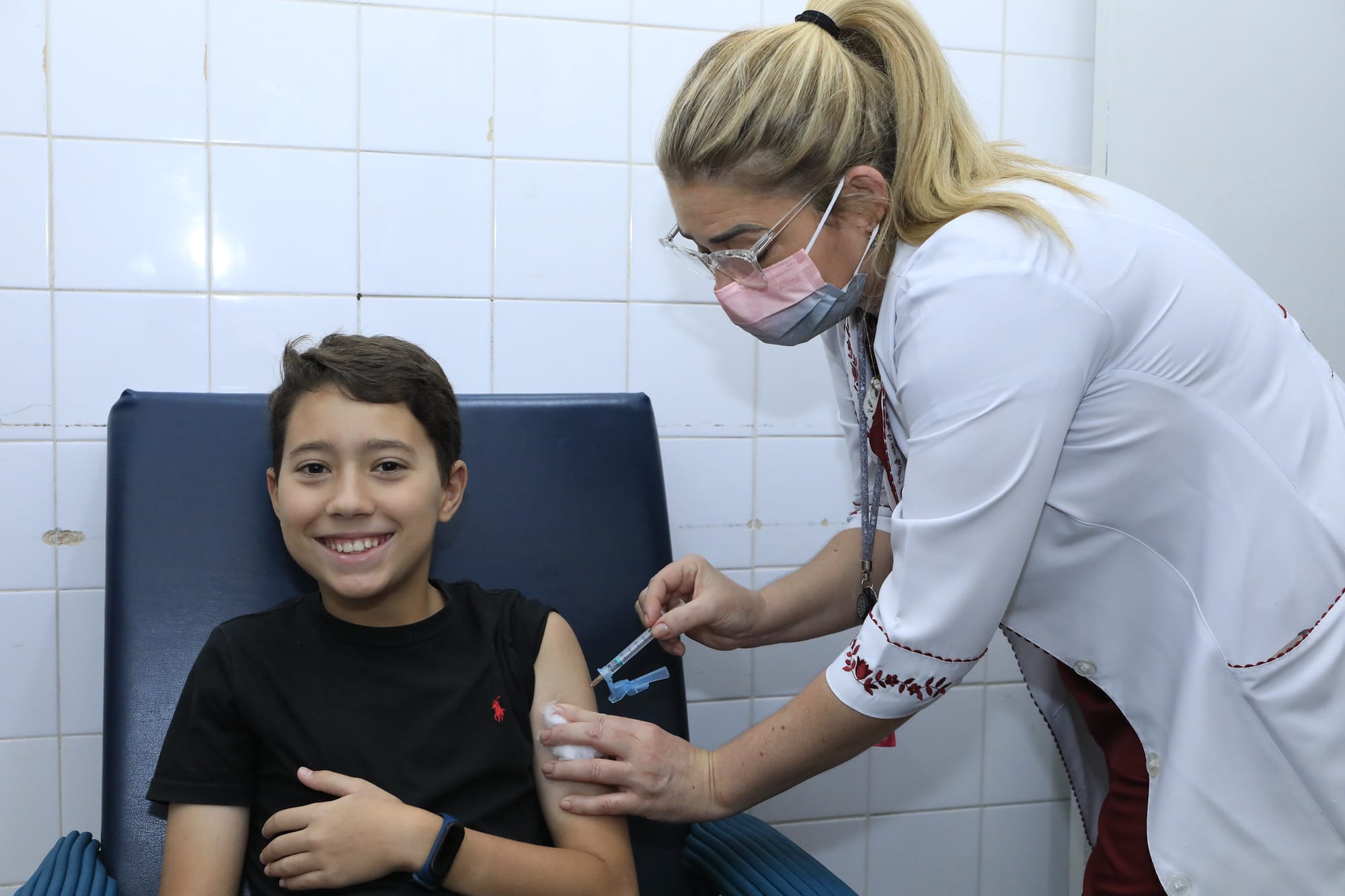 Dengue: crianças e adolescentes de 10 a 14 anos precisam comparecer às unidades de saúde para imunização