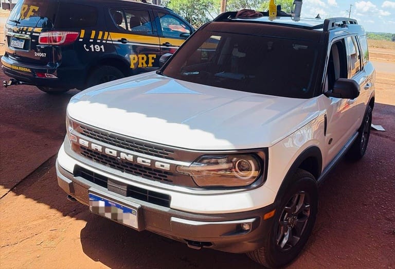 PRF apreende mercadorias estrangeiras em Rio Brilhante (MS)