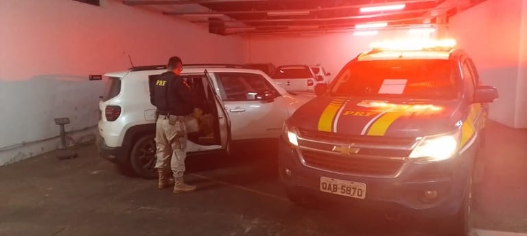 PRF apreende 305 Kg de maconha em Ivinhema (MS)