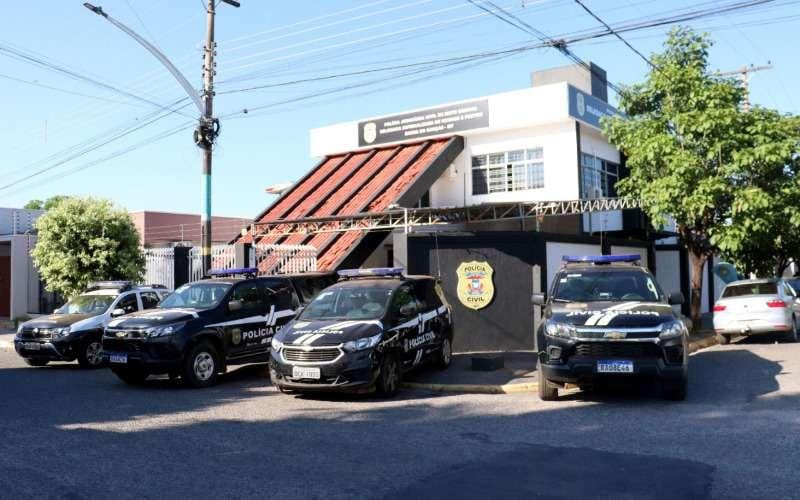 Polícia Civil de MT prende 5 homens por furto de peças de carnes nobres de supermercado