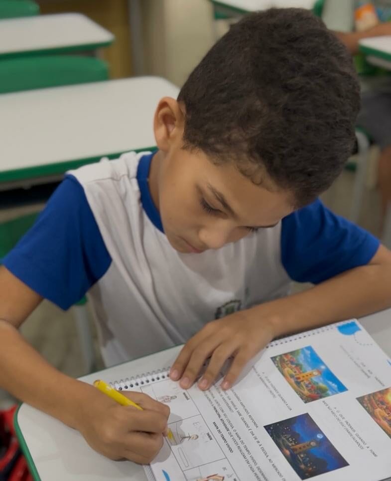Prefeitura de Goiânia-GO fortalece aprendizagem dos estudantes com material de apoio pedagógico próprio