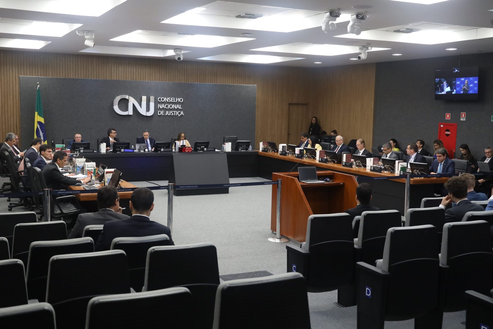 CNJ afasta 9 magistrados do TJMT por suspeita de venda de sentenças e improbidade