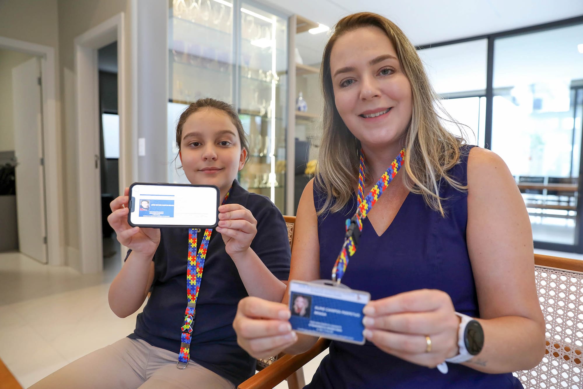 Carteira de identificação garante direitos a pessoas com TEA; saiba como solicitar