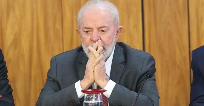 Lula Relata Orientação a Moraes para Impedimento no "Caso Master": "Não Jogue Fora sua Biografia"