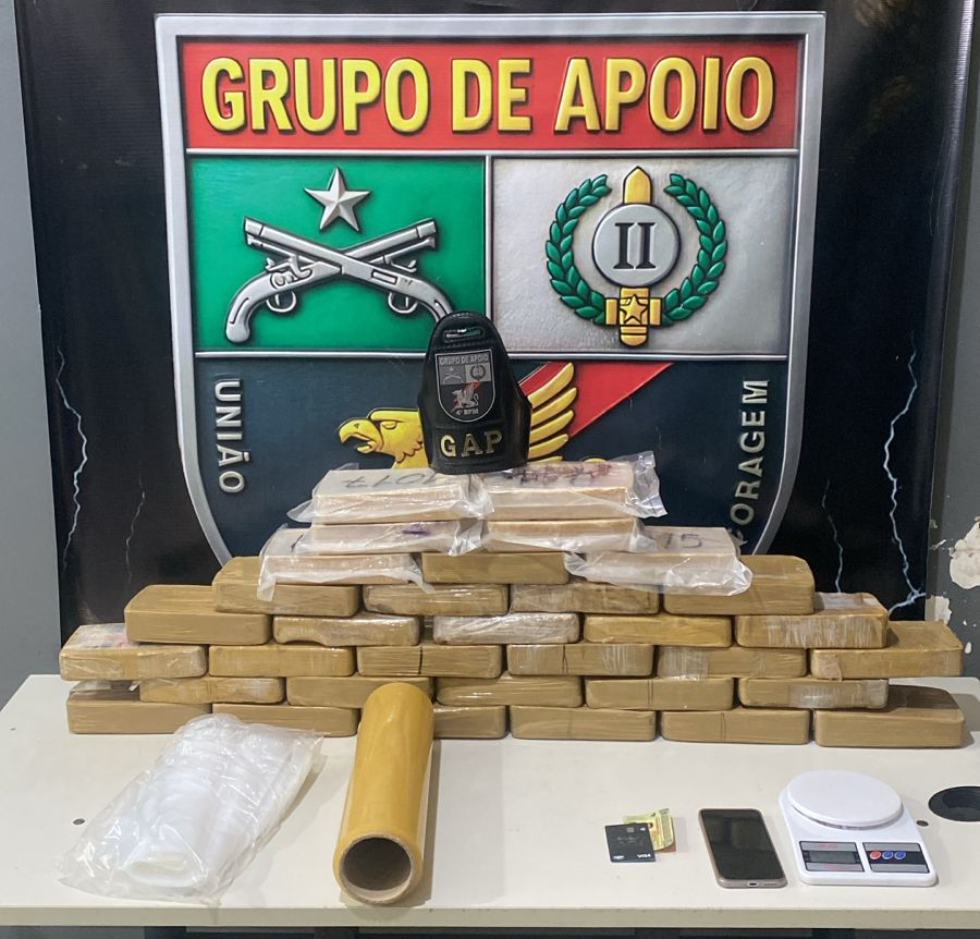 Polícia Militar prende homem com 33 tabletes de pasta base de cocaína em Várzea Grande-MT