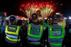 Esplanada terá bloqueios, revista pessoal e reforço policial para a festa de virada do ano