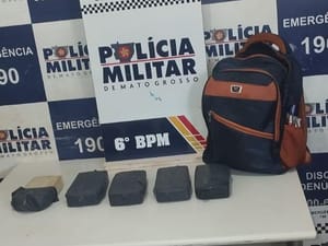 Polícia Militar prende mulher com cinco quilos de pasta base de cocaína em Cáceres-MT