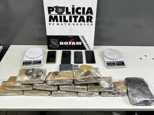 Rotam prende quatro homens e apreende 13 tabletes de maconha em Várzea Grande-MT
