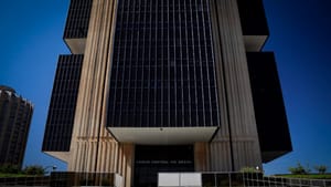 BC pede ao MPF congelamento de R$ 11,5 bilhões ligados a fundos usados pelo Banco Master