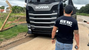 PCGO desarticula esquema de desvio de cargas em Catalão