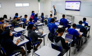 Seduc lança Laboratório de Letramentos para fortalecer a alfabetização nos anos finais do Ensino Fundamental