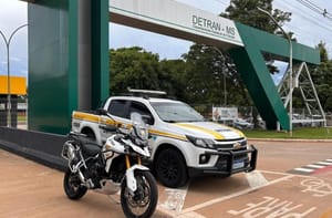 Fiscalização educativa do Detran-MS orienta instrutores e alunos na primeira habilitação