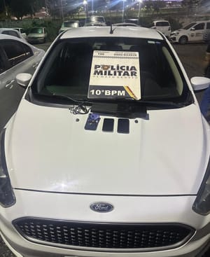 Polícia Militar localiza carro roubado e prende quadrilha em flagrante em Cuiabá-MT