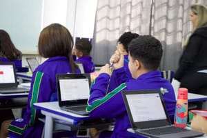 Parceria entre Seduc e Sicredi reforça programa de Educação Financeira da Rede Estadual de Ensino em MT