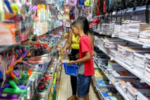 Começa a fiscalização da lista de material de escolas particulares do DF