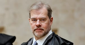 Laços Privados, Investimentos e o Caso Banco Master: O STF no Centro de Uma Tempestade de Dúvidas