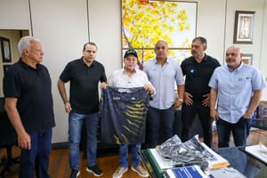 Ibaneis Rocha recebe atletas do LFA e reforça apoio a evento internacional de MMA em Brasília