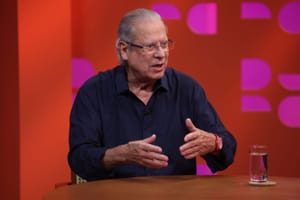 Figurões da política brasileira articulam retorno ao cenário eleitoral a menos de um ano das eleições de 2026