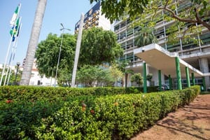 Prefeitura de Cuiabá-MT atualiza planta de valores do IPTU para 2026 com trava de segurança de 20%