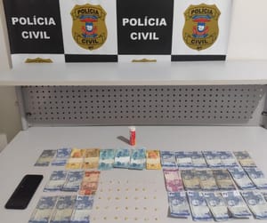 Polícia Civil prende traficante em flagrante durante cumprimento de mandado em Rondonópolis-MT