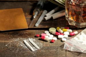 Especialistas alertam para efeitos do álcool e de outras drogas no cérebro e no organismo