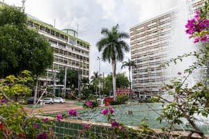 Prefeito e vice-governador formalizam adesão ao Balcão Único em Cuiabá-MT