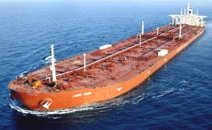 Petróleo ultrapassa US$ 105 o barril e acende alerta para novos aumentos nos combustíveis