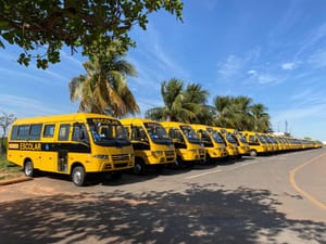 Governo de MT entrega 300 ônibus para transporte escolar nesta quarta-feira (4)