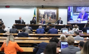 Comissão aprova sete candidatos ao TCU; votação secreta no Plenário ocorre nesta terça-feira