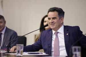 PF Mira Ciro Nogueira e Primo de Banqueiro em Nova Fase do "Caso Master"